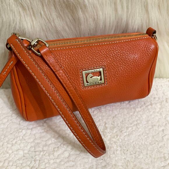DOONEY & BOURKE Vintage Y2K Orange Pebbled Leather Mini Barrel Bag - Picture 2 of 16